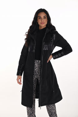 Manteau Frank Lyman 254937 noir détails matelassés capuchon fourrure pour femme – Luxueux et chaud, parfait pour hiver, sorties et occasions