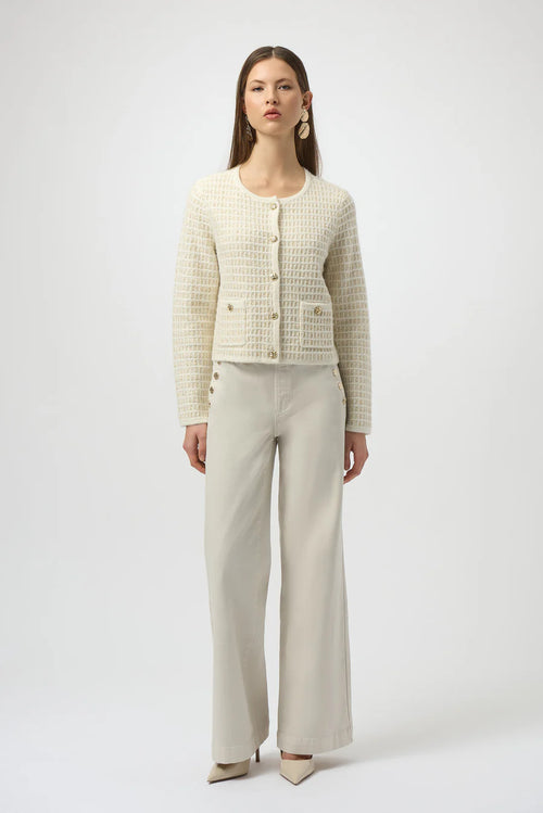Veste courte crème texturée à boutons décoratifs Joseph Ribkoff – Modèle 254938