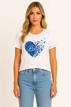 Chandail Orly 261185 blanc imprimé cœur papillons bleu pour femme – Romantique et joyeux, parfait pour quotidien, sorties et occasions