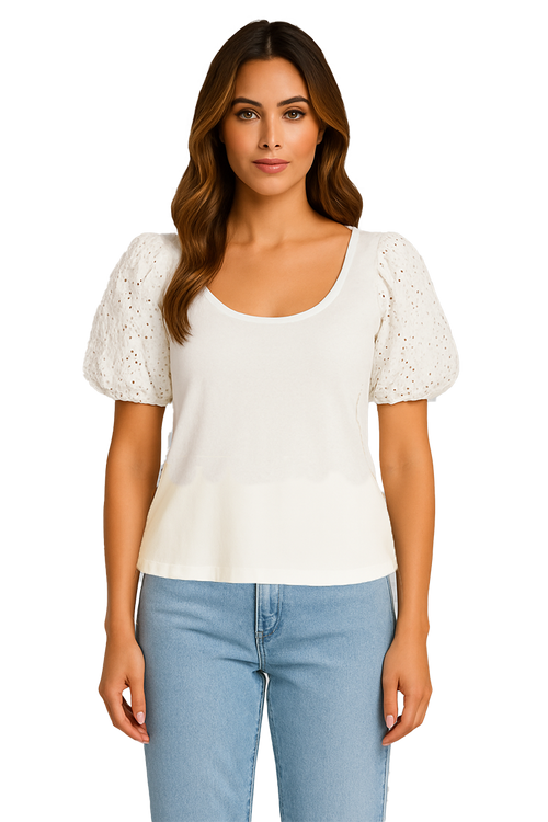 Haut Orly 261295 : blanc avec manches bouffantes brodées, encolure ronde. Parfait pour été et occasions spéciales. Style romantique et féminin.