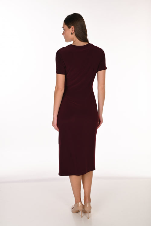 Robe fourreau midi Frank Lyman 263029 — La robe signature pour la femme accomplie, du bureau au cocktail, en Black Cherry
