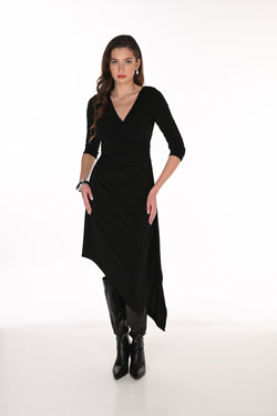 Robe Portefeuille Asymétrique Noire Jersey Stretch Col V Croisé Dos V Frank Lyman – Manches 3/4 Ourlet Asymétrique Drapé | SKU 263302 | La petite robe noire signature | Cocktails, Bureau & Soirées