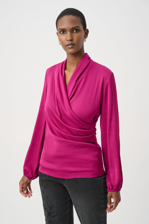 Haut Cache-Cœur Bi-Matière Drapé Joseph Ribkoff – Vert Opulent | SKU 264026 | Pour la femme qui allie féminité et élégance naturelle | Bureau luxe, Cocktails & Soirées | Manches mousseline bouffantes & jersey satiné cache-cœur