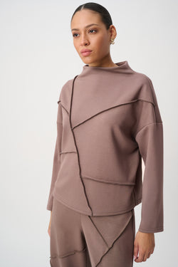 Top Scuba Taupe Coutures Géométriques Sculptural Col Montant Joseph Ribkoff 264081 — L’architecture à l’état pur — le top qui sculpte la silhouette