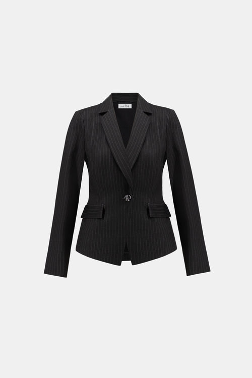 Veston Cintré à Fines Rayures Anthracite Joseph Ribkoff 264151 — Pour la femme qui affirme son style, parce que la coupe dessine une allure assurée, au bureau ou au dîner avec un pantalon coordonné et une blouse ivoire