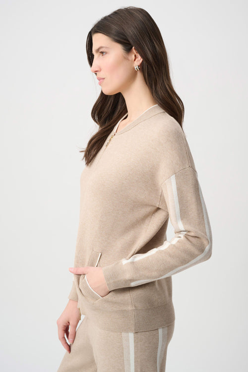 Veste Bomber Tricot Zip Joseph Ribkoff – Fawn & Winter White | SKU 264616 | Pour la femme qui voyage avec style | Week-end, Bureau décontracté & Sorties | Se porte seule ou en ensemble coordonné avec le pantalon 264613