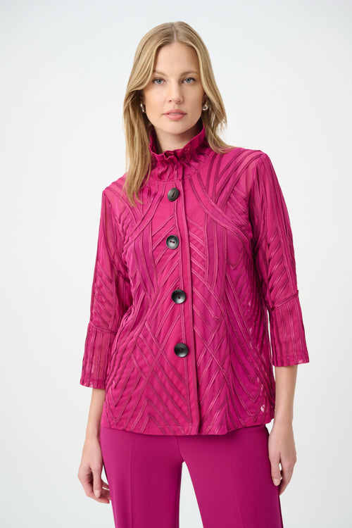 Haut boutonné à relief graphique et col montant froncé fuchsia Joseph Ribkoff 264710 — Pour la femme qui ose la couleur, parce que sa texture affirme le style, au bureau ou en réception avec un pantalon noir