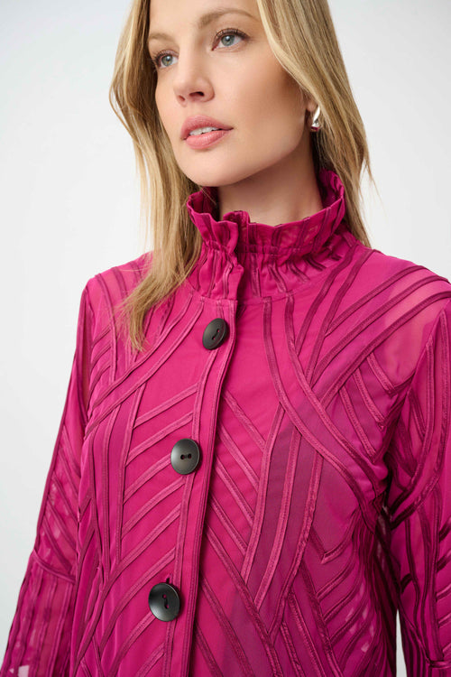 Haut boutonné à relief graphique et col montant froncé fuchsia Joseph Ribkoff 264710 — Pour la femme qui ose la couleur, parce que sa texture affirme le style, au bureau ou en réception avec un pantalon noir