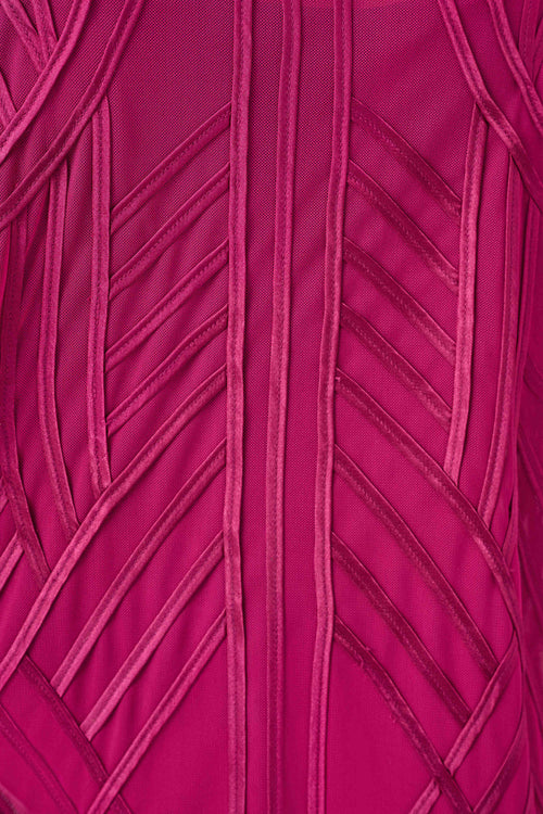 Haut boutonné à relief graphique et col montant froncé fuchsia Joseph Ribkoff 264710 — Pour la femme qui ose la couleur, parce que sa texture affirme le style, au bureau ou en réception avec un pantalon noir