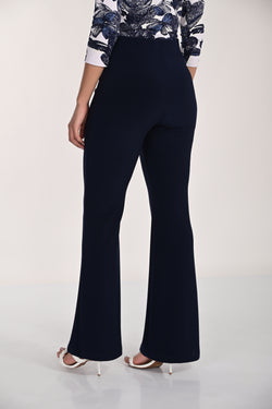 Pantalon en tricot Frank Lyman 266014 – pour la femme active, idéal pour le travail, le quotidien chic et les occasions soignées