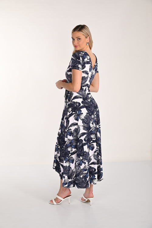 266343 – Robe en tricot imprimée Frank Lyman, pour la femme recherchant élégance et confort au travail, en sortie ou lors d’occasions habillées