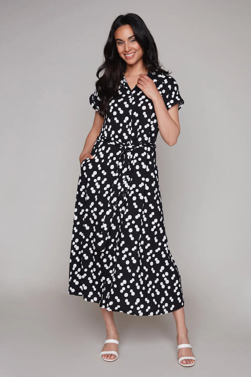 Robe midi noire à pois blancs et ceinture à nouer – 36117 – Un classique revisité féminin et élégant – Compli K