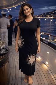 Robe noire à imprimé floral Tricotto 56483 – Féminité élégante et charme floral pour la femme moderne, des sorties aux événements chic