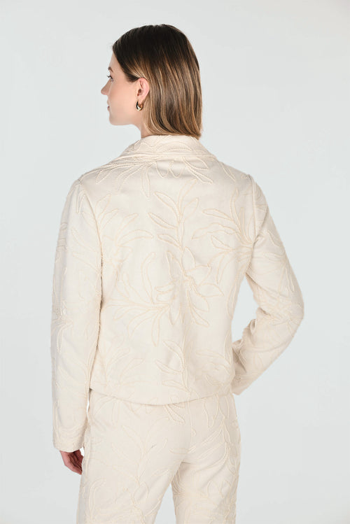 Veste écru broderie feuillage col cranté croisé - Frank Lyman 263377 - Pour la femme élégante qui mise sur la subtilité - Bureau chic événement et brunch - La broderie ton sur ton qui élève tout - Avec pantalon coordonné ou jean slim noir