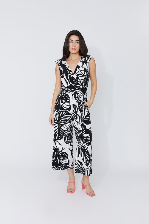 Jumpsuit à imprimé feuilles tropicales graphiques noir et blanc – 36013 – Une combinaison audacieuse et féminine pour une allure chic et originale – Compli K