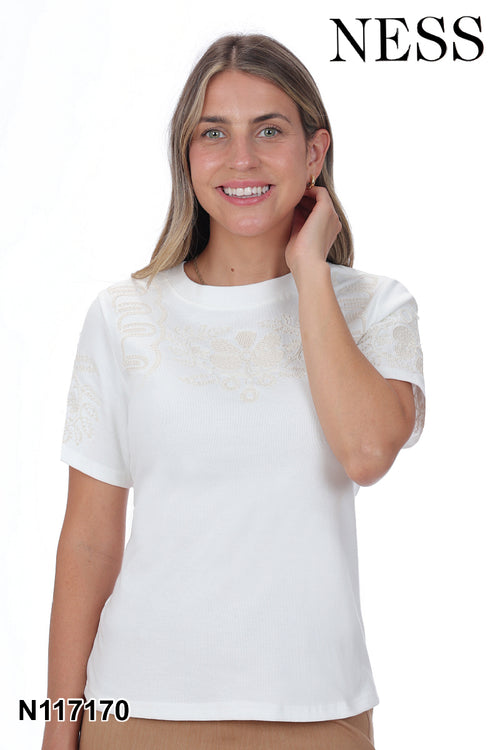 Chandail Ness N117170 blanc détails texturés pour femme – Élégant et raffiné, parfait pour quotidien, sorties et occasions
