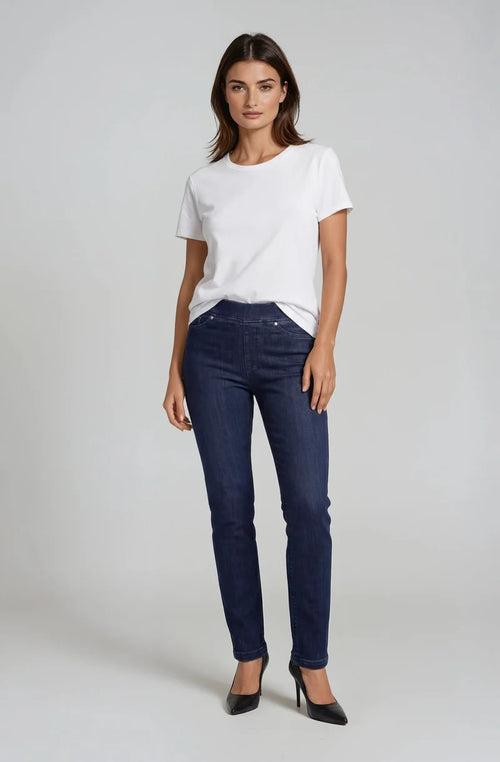 Jean Slim Straight Pull-On Denim Indigo Foncé Carreli PP-004 — Pour la femme qui veut le confort d'un pull-on avec l'allure d'un jean classique, au bureau, en soirée ou en weekend avec un pull camel