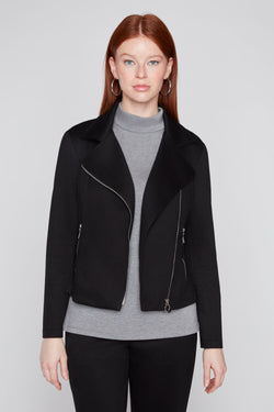 Veste Courte à Revers et Glissières Métalliques Noire Compli K 36583 — Pour la femme au chic affirmé, parce que ses lignes asymétriques signent la tenue, au travail avec un pantalon droit ou en sortie sur une robe