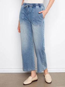 Pantalon Charlie B C5787-627C-156 denim tricot jambe large bleu moyen pour femme – Confortable et tendance, parfait pour quotidien, sorties et week-end
