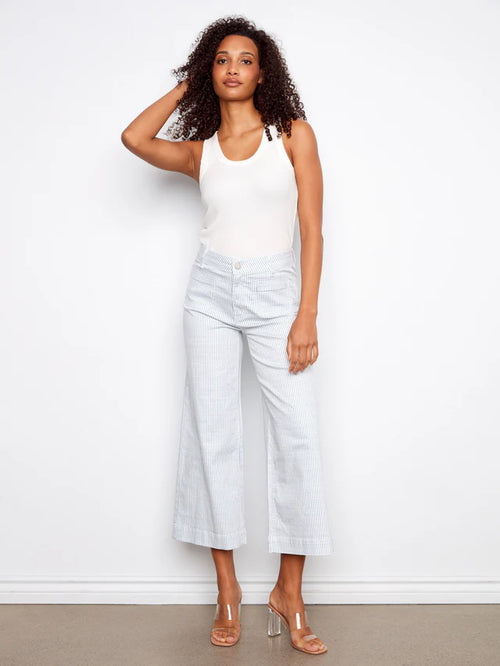 Pantalon Charlie B C5538-892BP-234 rayures bleu ciel évasé pour femme – Frais et élégant, parfait pour été, quotidien, bureau et sorties