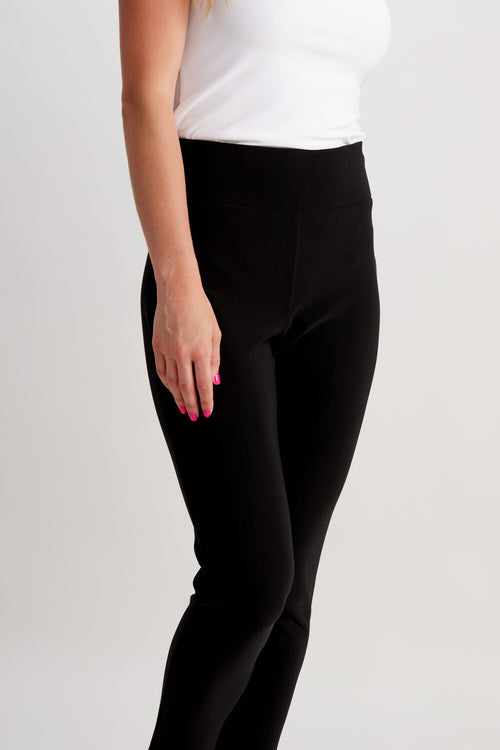 Pantalon noir Frank Lyman 209027 à coupe ajustée et taille lisse pour une silhouette élégante et épurée