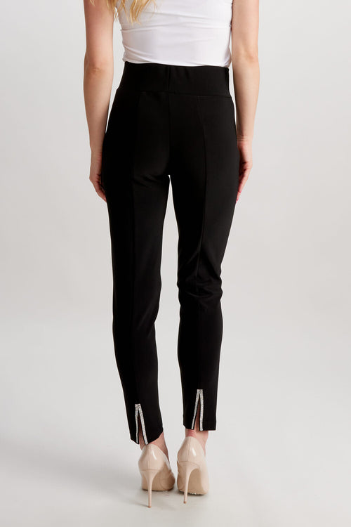 Pantalon noir Frank Lyman 209027 à coupe ajustée et taille lisse pour une silhouette élégante et épurée