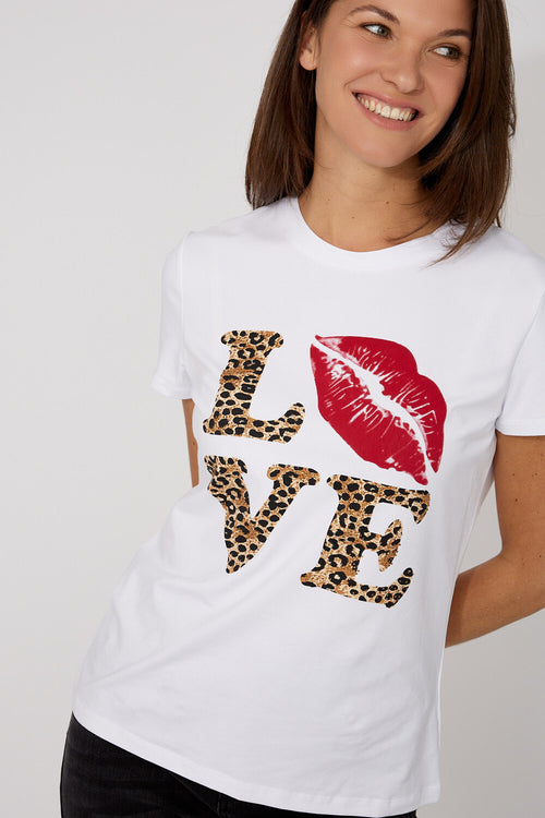 T-shirt blanc Frank Lyman à manches courtes avec imprimé LOVE et motif lèvres, conçu pour un style audacieux et moderne – Modèle 266530
