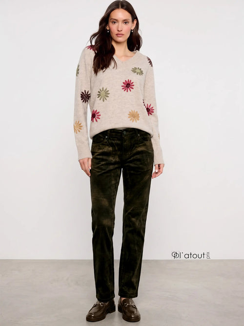 Pantalon Velours Côtelé Wide Leg Cannelle Olive Vin Carreli PR-158 — Portez-le avec un pull ivoire et des mocassins dorés au bureau, un blazer marine en soirée ou un manteau camel le weekend