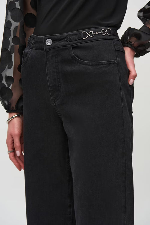 Jean noir épuré et structuré Joseph Ribkoff 244947 – Coupe flatteuse et élégance intemporelle pour la femme moderne, du bureau au quotidien chic