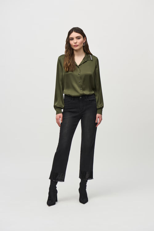 Jean noir 3/4 à finition déchirée Joseph Ribkoff 244948 – Style contemporain et touche décontractée chic pour la femme moderne, du quotidien aux sorties tendance