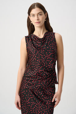 Top Sans Manches Satin Noir Pois Rouge Col Bénitier Drapé Joseph Ribkoff 264117 — Le top qui transforme chaque soirée en moment de grâce