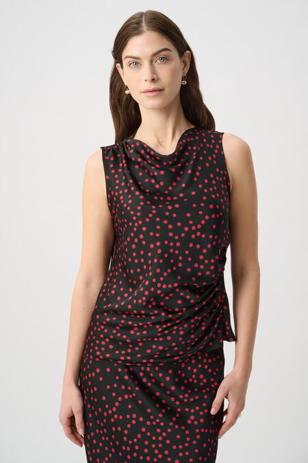 Top Sans Manches Satin Noir Pois Rouge Col Bénitier Drapé Joseph Ribkoff 264117 — Le top qui transforme chaque soirée en moment de grâce