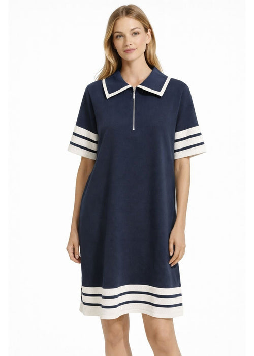 Robe en tricot léger – AER134 – Une silhouette nautique à enfiler sans hésiter – Taillée pour la femme qui conjugue allure et liberté – Du brunch ensoleillé au souper en ville